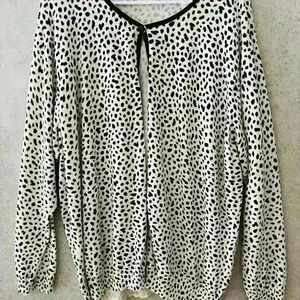 LIZ‎ CLAIBORNE CARDIGAN SWEATER